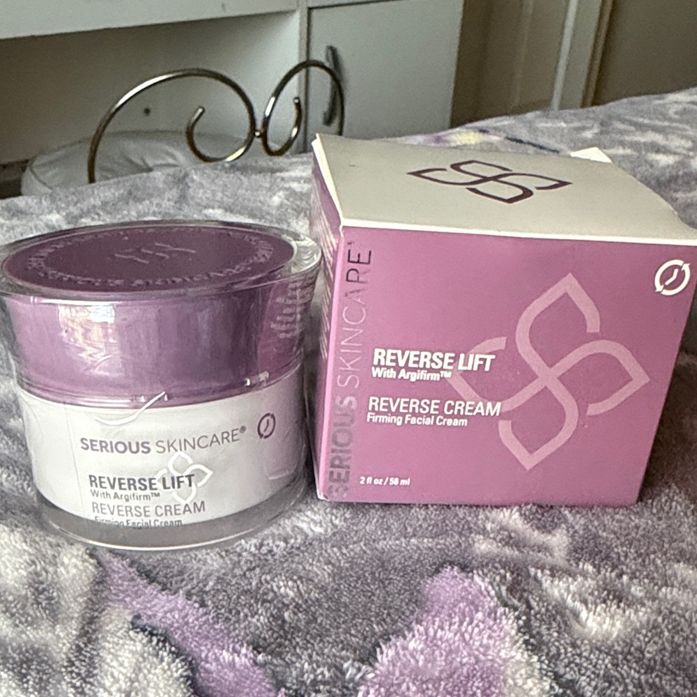 Serious Skincare Reverse Lift Firming Facial Cream - Purple